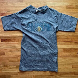 VINTAGE x Philadelphia Graphic Tee | SIZE M | 90s Y2K
Women’s men’s